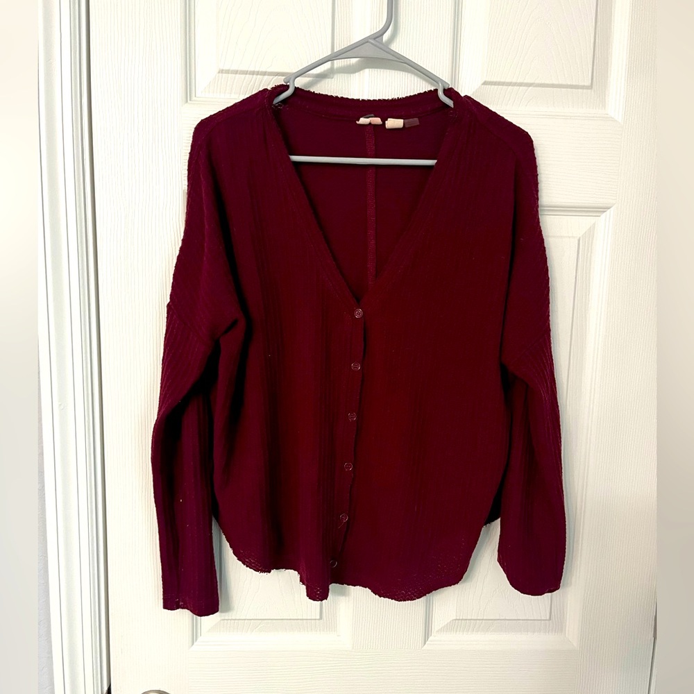 Woman’s waffle Roxy full button down top, long sleeve